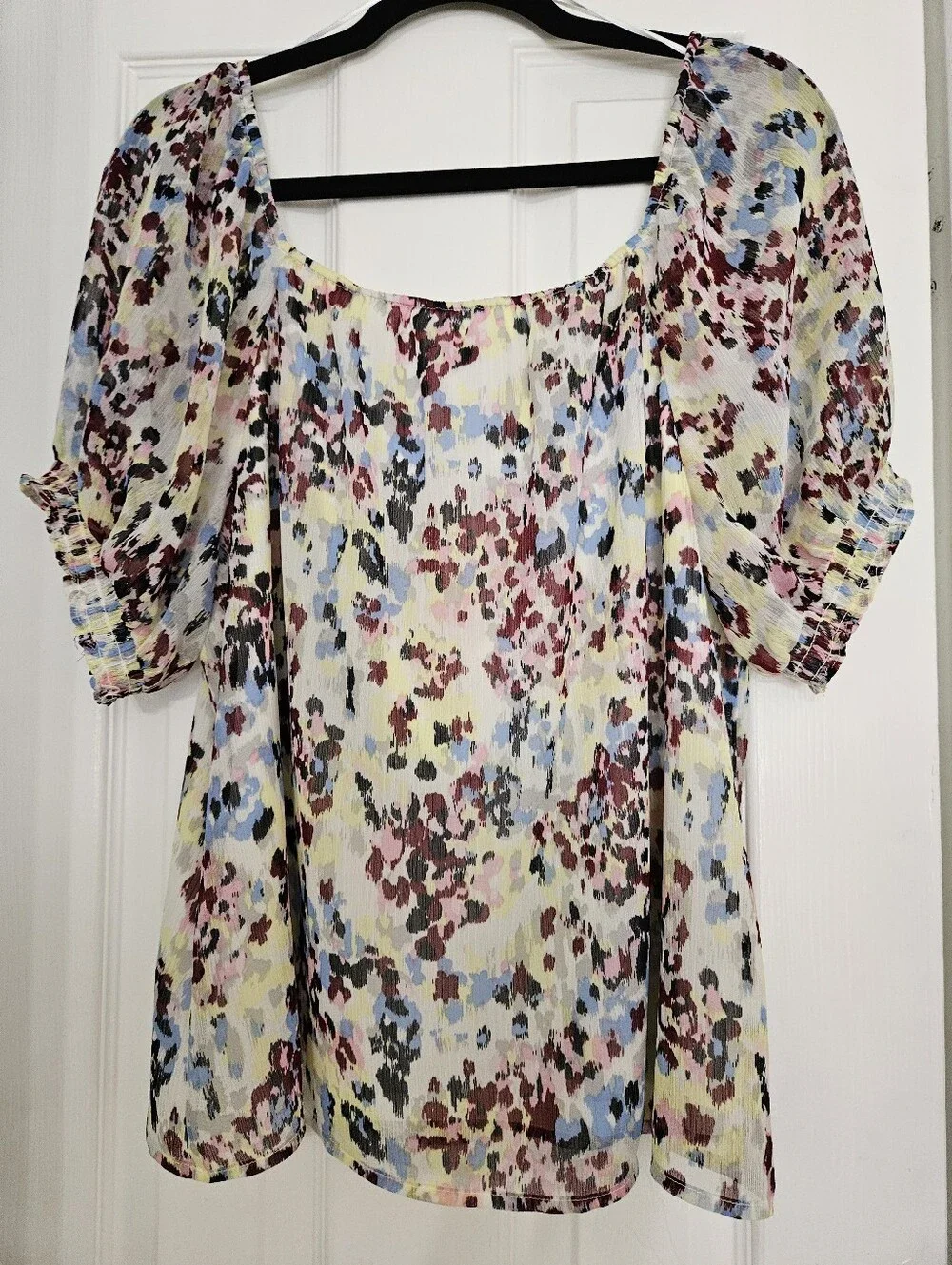 Banana Republic Floral Puff Sleeve Blouse